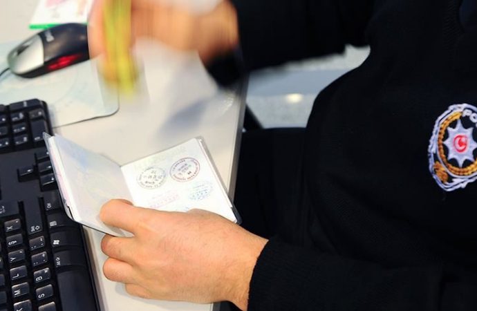 İçişleri Bakanlığı 11 bin 27 kişinin pasaportundaki idari tedbir kararını kaldırdı