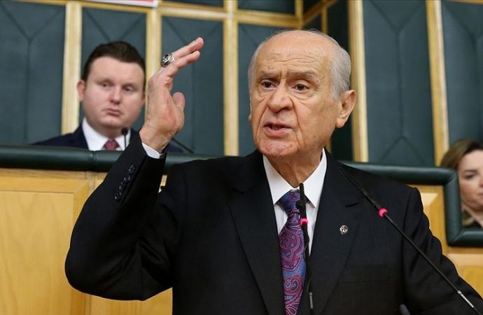 ‘AYM yeniden yapılansın’ deyip ekledi: Kararları sakat