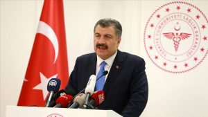 Bakan ya kendini tutamasaydı da tedbirleri azaltsaydı!