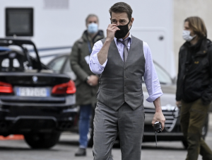 Setteki karantina kuralını ihlal Tom Cruise’u çok kızdırdı