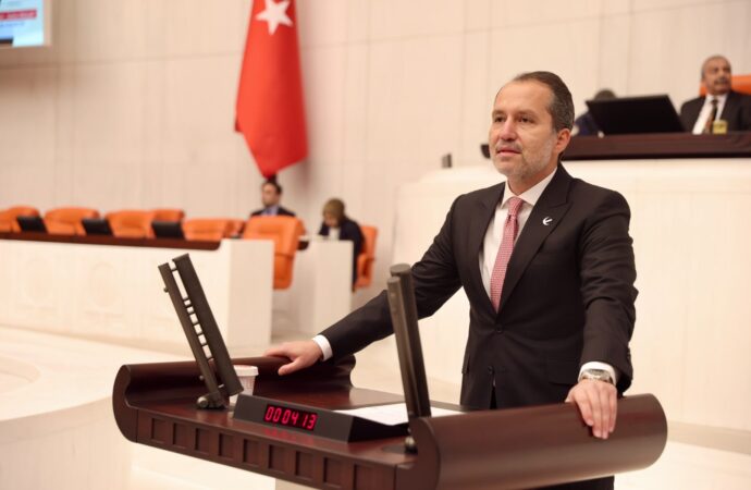 Türkiye liderliğindeki İslam dünyası hemen harekete geçmelidir – Erbakan