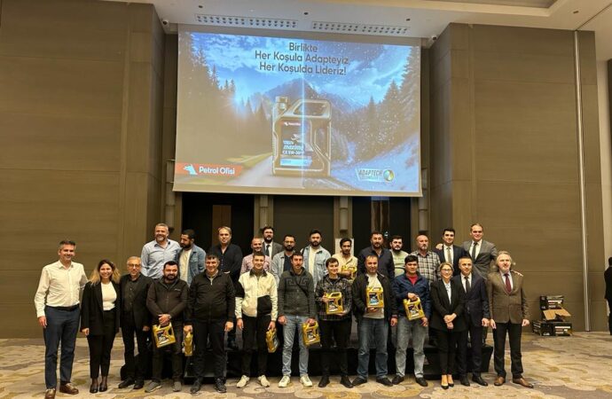 Petrol Ofisi, güncellenmiş motor yağını uzmanlarla bir araya getiriyor.