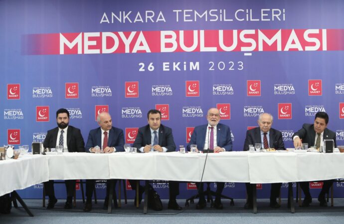 Saadet Partisi lideri Temel Karamollaoğlu, Hamas’ı terör örgütü olarak değerlendirmemekte olduğunu belirtti.