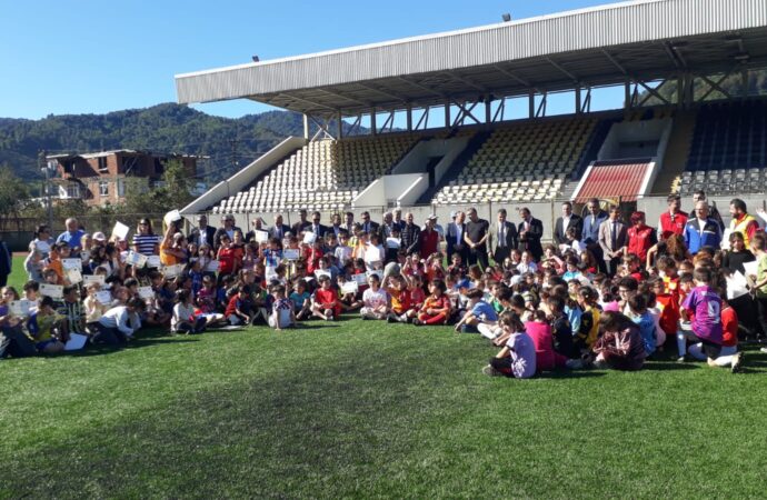 Arhavi’de 12. kez Grassroots Futbol Şenliği düzenlendi.