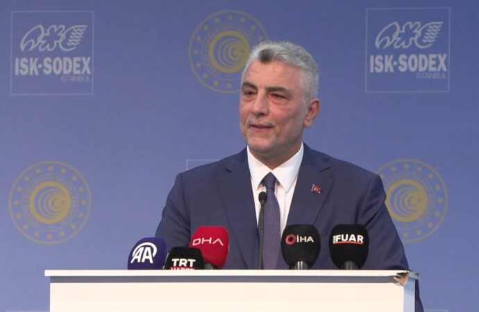 Bakan Bolat, iklimlendirme sektöründe 8 milyar 750 milyon dolarlık bir büyüklüğe ulaştıklarını belirtti.