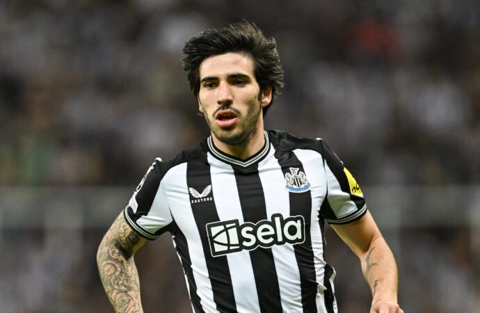 İtalyan futbolcu Sandro Tonali’nin yasa dışı bahis oynaması nedeniyle aldığı ceza açıklandı.
