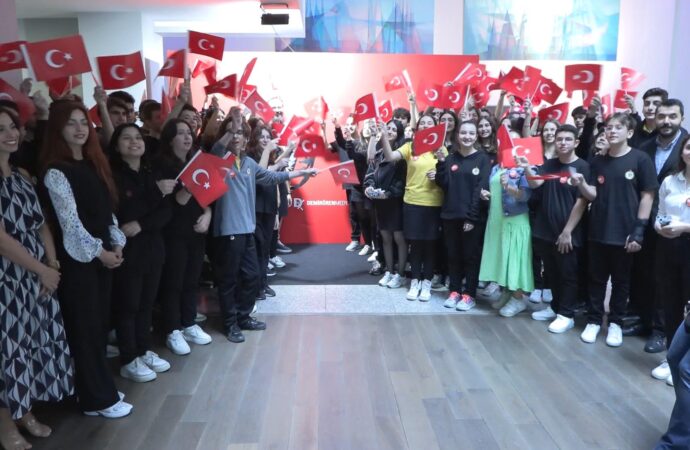 Demirören Medya’da Cumhuriyet’in 100. yılı kutlaması gerçekleştirildi.