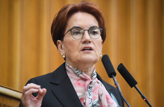 İYİ Parti lideri Meral Akşener, “Bu miting neden bir hafta önce gerçekleştirilemedi?” şeklindeki soruyu sordu.