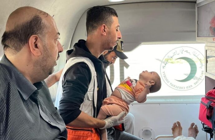 Gazze’de yaralanan çocuklar objektiflere böyle yansıdı