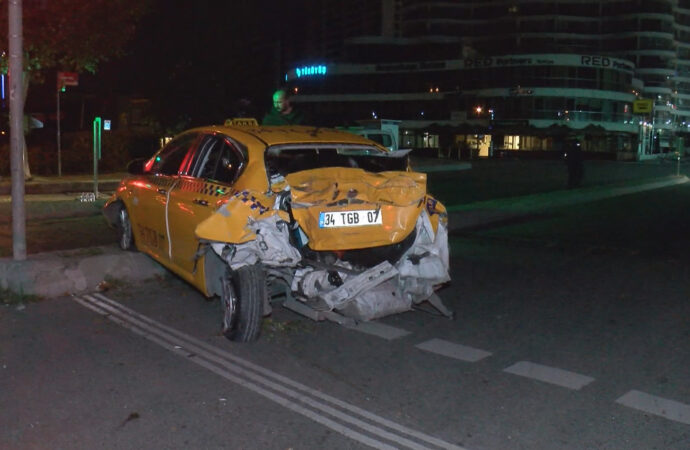 Hafriyat kamyonu şoförü, 30 kilometre boyunca kaçarak dehşet saçtı.