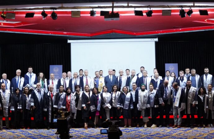 İstanbul Gelişim Üniversitesi’nde gerçekleştirilen Akademik Yıl Açılış Töreni, büyük bir coşkuyla kutlandı.