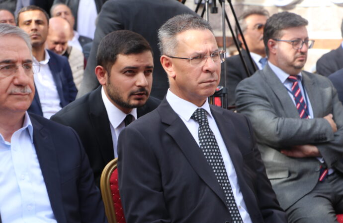Filistin Büyükelçisi Mustafa, Filistin kanını değersiz görenleri affetmeyeceklerini vurguladı.