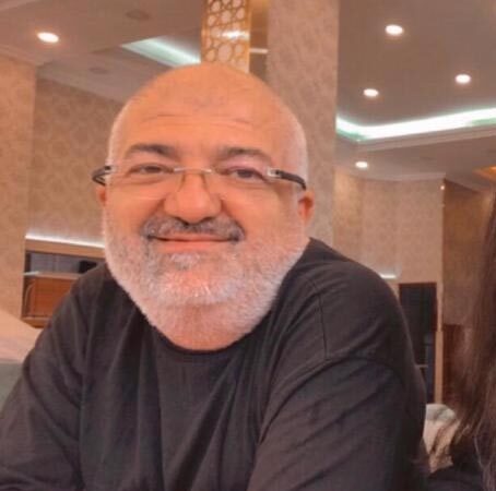 Bir düğün sırasında, arkadaşının silahından çıkan bir kurşunla hayatını kaybetti.