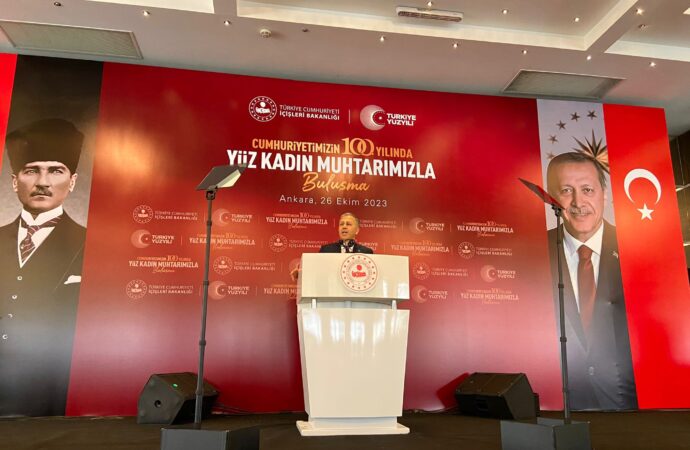 İçişleri Bakanı Süleyman Soylu, yerel seçimlerde muhtarların büyük bir sorumluluk üstlendiğini belirtti.