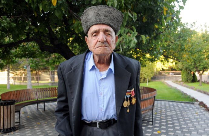 Kore gazisi Mükremin Erturan, savaş esnasında aldığı yarayı fark etmediğini ifade etti.