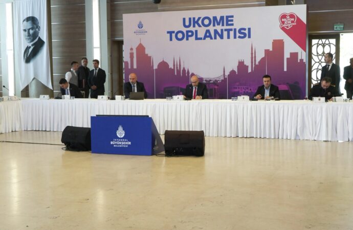 Toplu ulaşım hizmetlerinde kredi kartı kullanımına uygulanan ücretlerde indirim yapılmıştır.