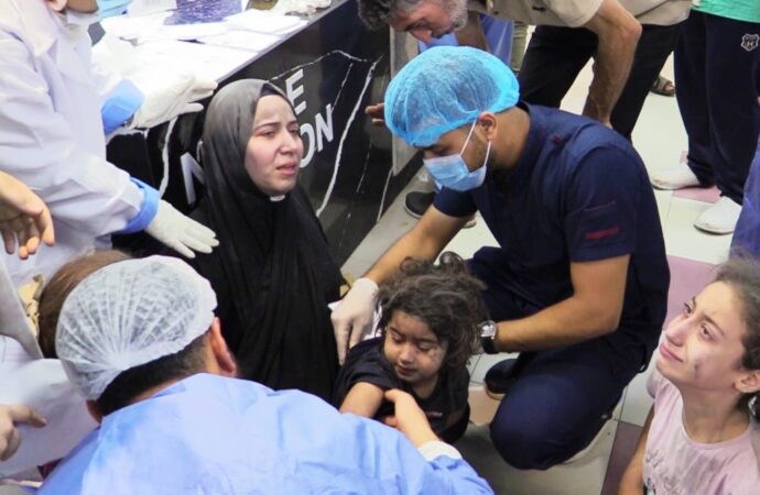 Filistin Sağlık Bakanlığı, çatışmalar sırasında 3 bin 785 sivilin hayatını kaybettiğini, bunlardan 1524’ünün çocuk olduğunu açıkladı.