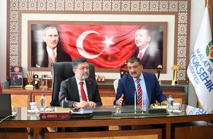 Bakan Yumaklı: Bugün 630 milyon lirayı üreticilerimizin hesabına aktaracağız