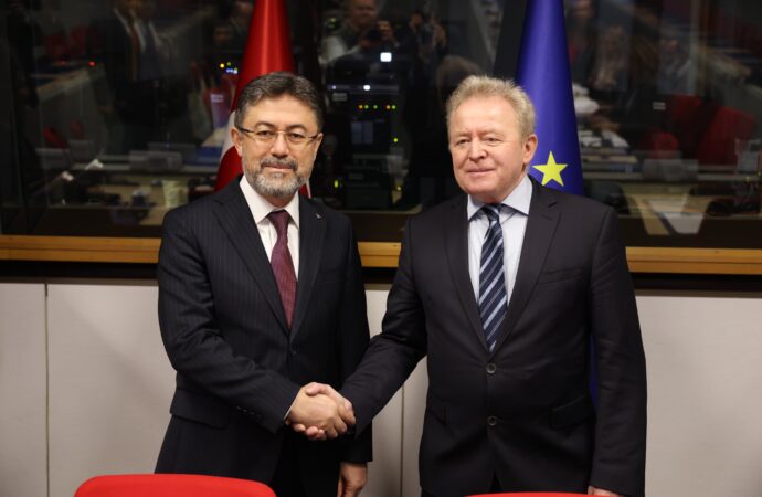 Bakan Yumaklı, Brüksel’de bulunuyor.