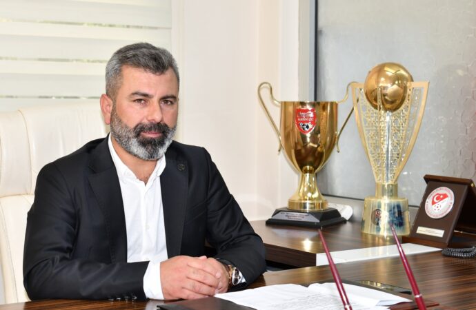 Turgutluspor’da Akın, takım içinde birlik çağrısında bulundu.