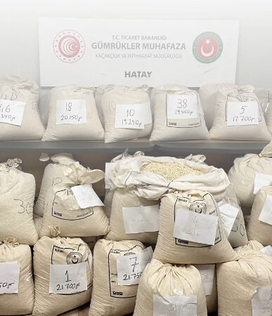 Bakanlık ve MİT tarafından gerçekleştirilen operasyonla Hatay’da 1,2 ton uyuşturucu hap ele geçirildi.