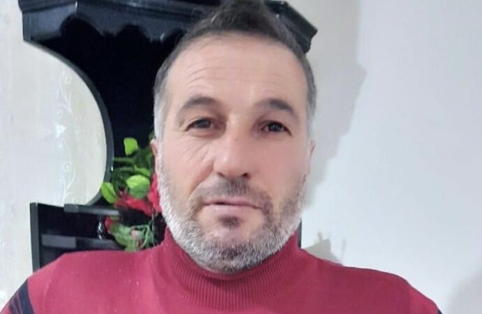 Samsun’da, bir kişi ruhsatlı silahını kullanarak düşmanını vurarak öldürdü.