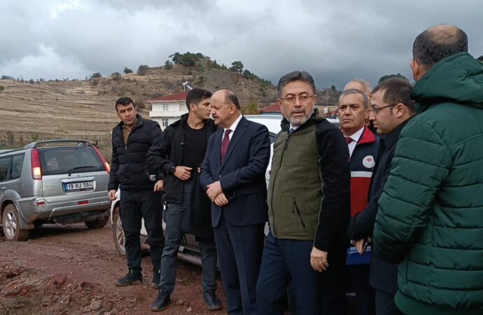 Bakan Yumaklı, ülkemizi güven içinde ileriye taşıyacak adımları atmaya devam ettiğimizi belirtti.