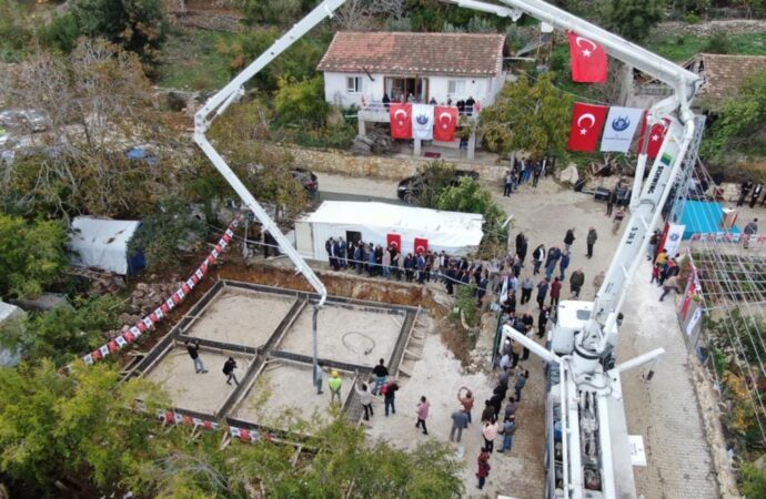 Hatay ilinde yerinde dönüşüm çalışmalarının başlangıcı yapıldı.