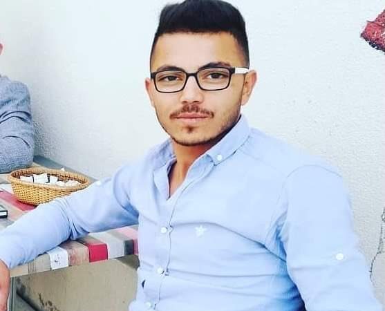 Bir çiftlik çalışanı, çatının onarımını yaparken elektrik akımına kapılarak hayatını kaybetti.
