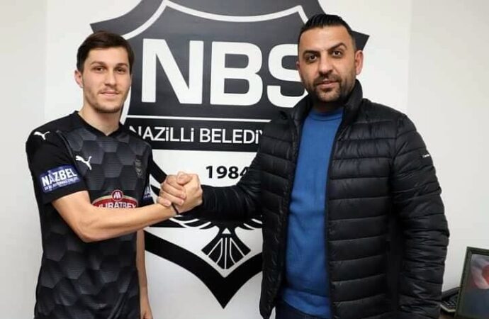 Nazilli Belediyespor’da Yakup Emre, affedilerek takıma geri döndü.