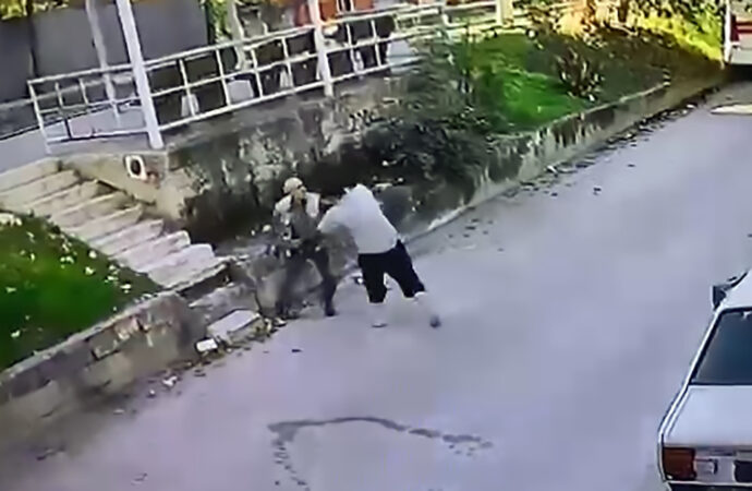 Bir şahıs, tabanca ile saldırıda bulunarak bir kişiyi yaraladıktan sonra, çorba içerken yakalandı.