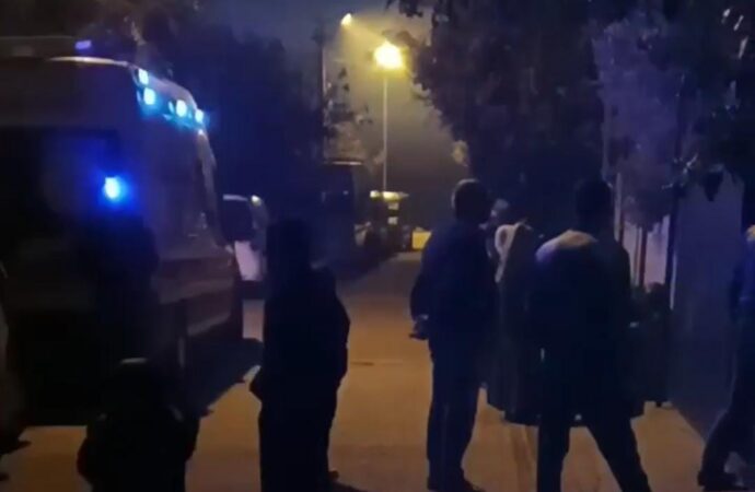 Evden kötü bir koku yayılıyordu ve sonunda ceset bulundu.