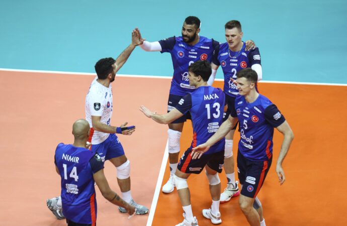 Halkbank, Berlin Recycling Volleys’i 3-2 mağlup etti.