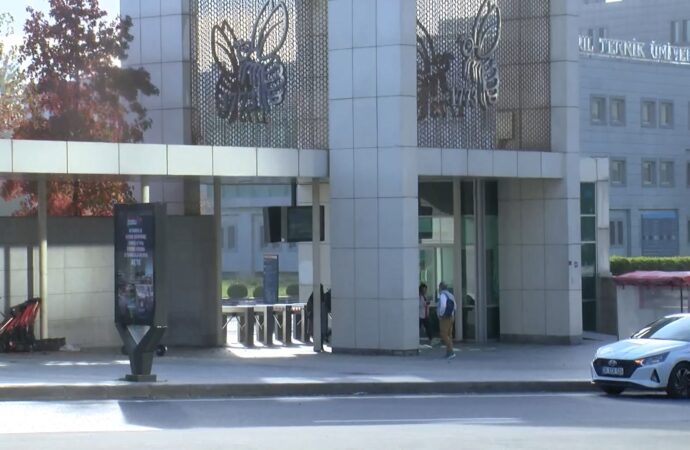 İstanbul Teknik Üniversitesi (İTÜ) Rektörlük binasında çıkan yangın olayı…