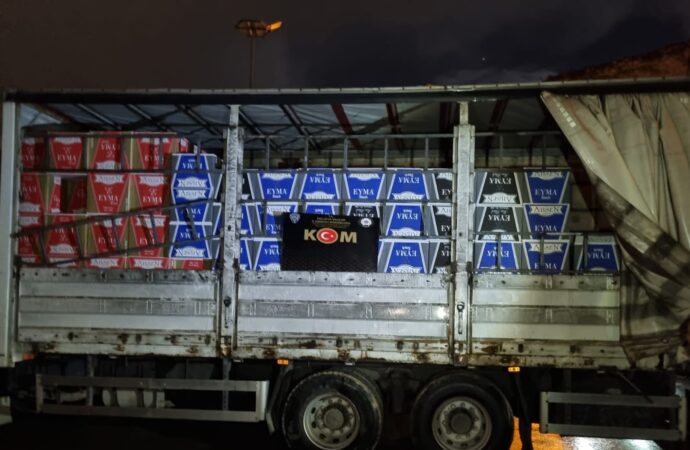 Malatya’da, 5 milyon 550 bin adet kaçak makaron yakalandı.