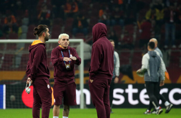 Galatasaray – Manchester United maçı için ilk 11’ler açıklandı.