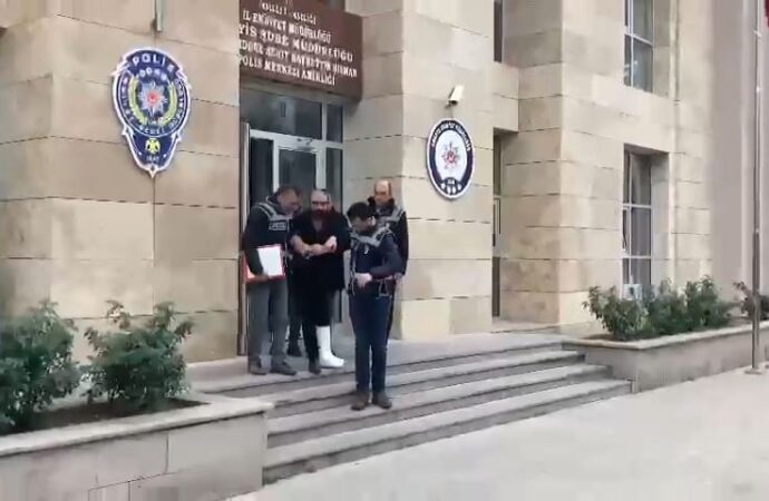 Kırmızı bültenle aranan şahıs, Amasya ilinde yakalandı.