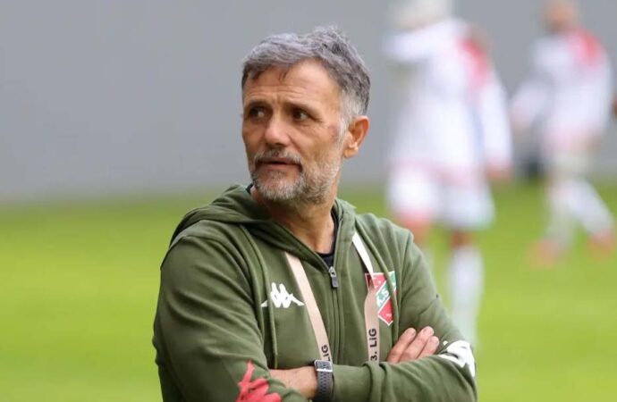 Karşıyaka’da son karar Recep Umut tarafından verildi.