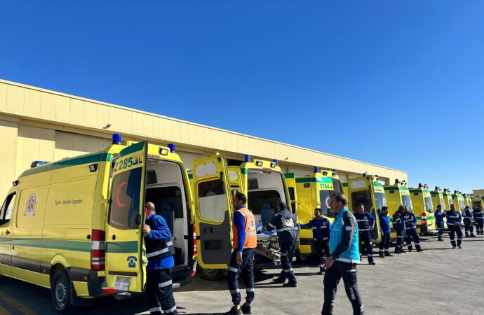 Kayseri’den havalanan bir uçak, Gazze’ye ilaç ve tıbbi malzeme taşıyor. (4)