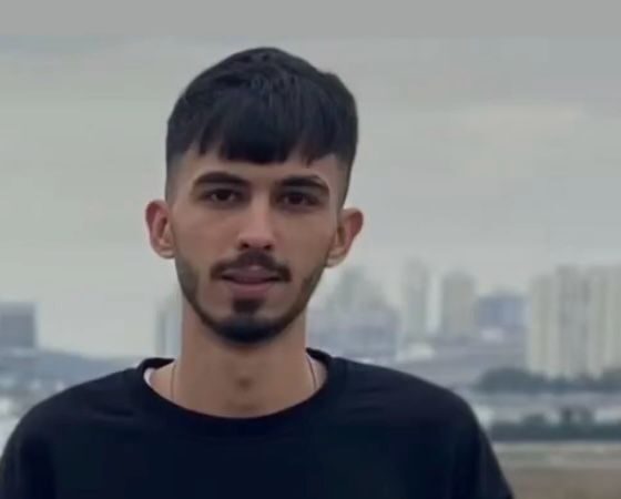 Esenyurt ilçesinde meydana gelen olayda, bir kişi sokak ortasında gerçekleşen silahlı saldırı sonucunda hayatını kaybetti. Ölen şahsın fotoğrafıyla birlikte bu acı olayın detaylarına dair bilgileri aktaralım.