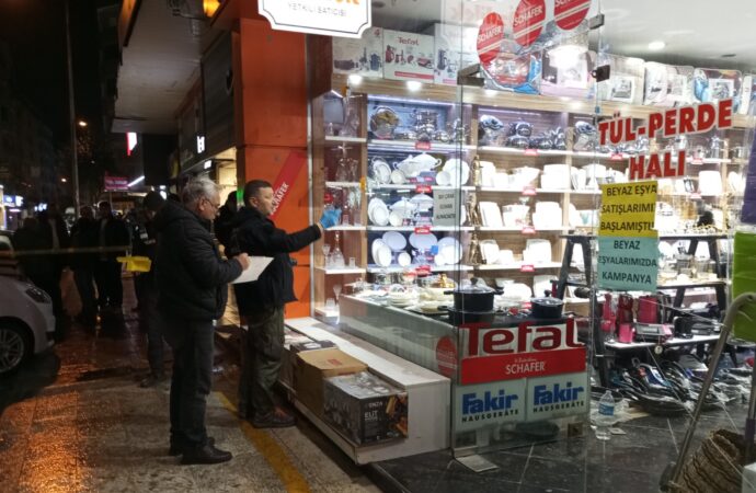 Samsun’da bulunan iki iş yerinin kurşunlarla hedef alındığı bildirildi.