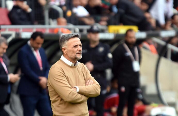 Karşıyaka takımı, Umut ile anlaşma sağladı.
