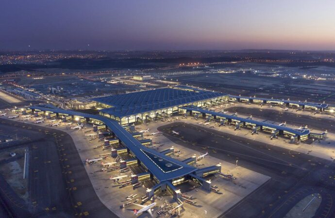Çinli havayolu şirketi Air China, İstanbul Havalimanı’nın 100. hizmet vereceği havayolu şirketi olarak belirlendi.