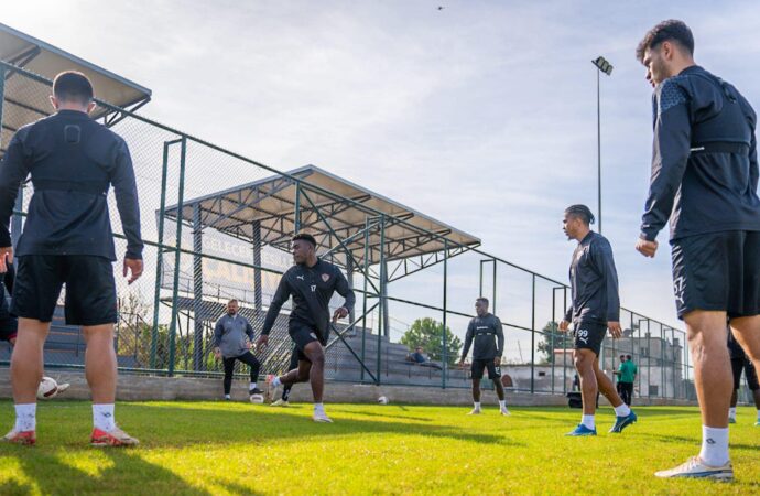 Hatayspor, kupa maçlarına devam ediyor.