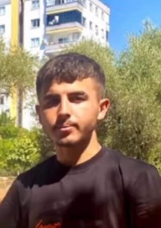 İki kişinin hayatını kaybettiği bir kazada, alkollü bir sürücü de yaşamını yitirdi.