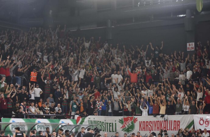 Pınar Karşıyaka, bir kez daha kapalı gişe oynadı.