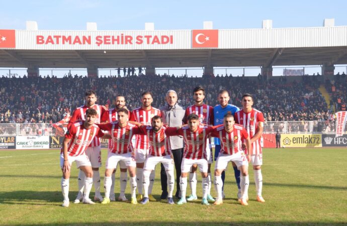 Batman Petrolspor, Amasyaspor FK karşısında 1-0’lık skorla galip geldi.