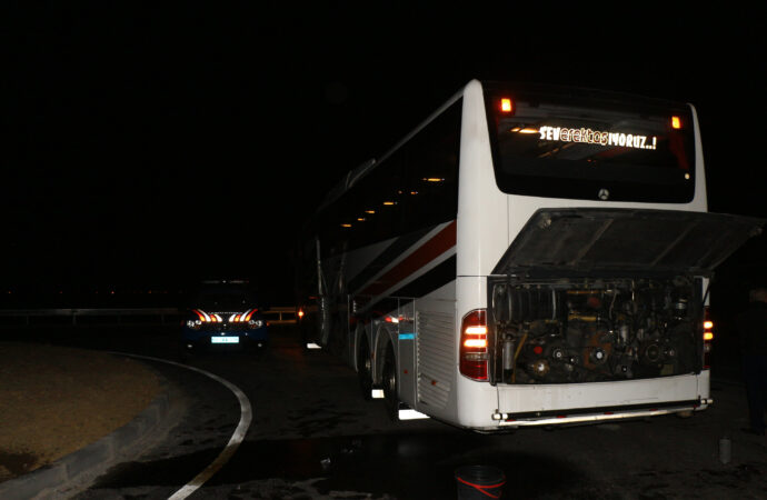 Tokat ilinde bir yolcu otobüsüne tüfekle ateş açıldığı bildirildi. Olayda 33 kişi bulunuyordu.