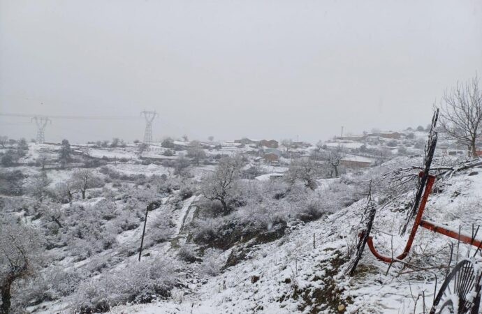 Çanakkale ilinde kar yağışı yaşandı.