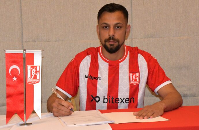 Balıkesirspor’da iki yeni transfer daha gerçekleşti.